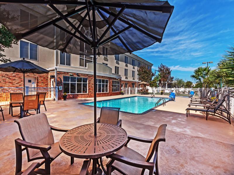 Holiday Inn Express Hotel & Suites Eagle Pass By Ihg Екстер'єр фото