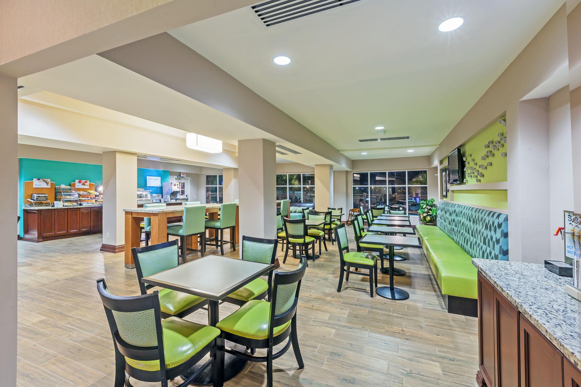 Holiday Inn Express Hotel & Suites Eagle Pass By Ihg Екстер'єр фото