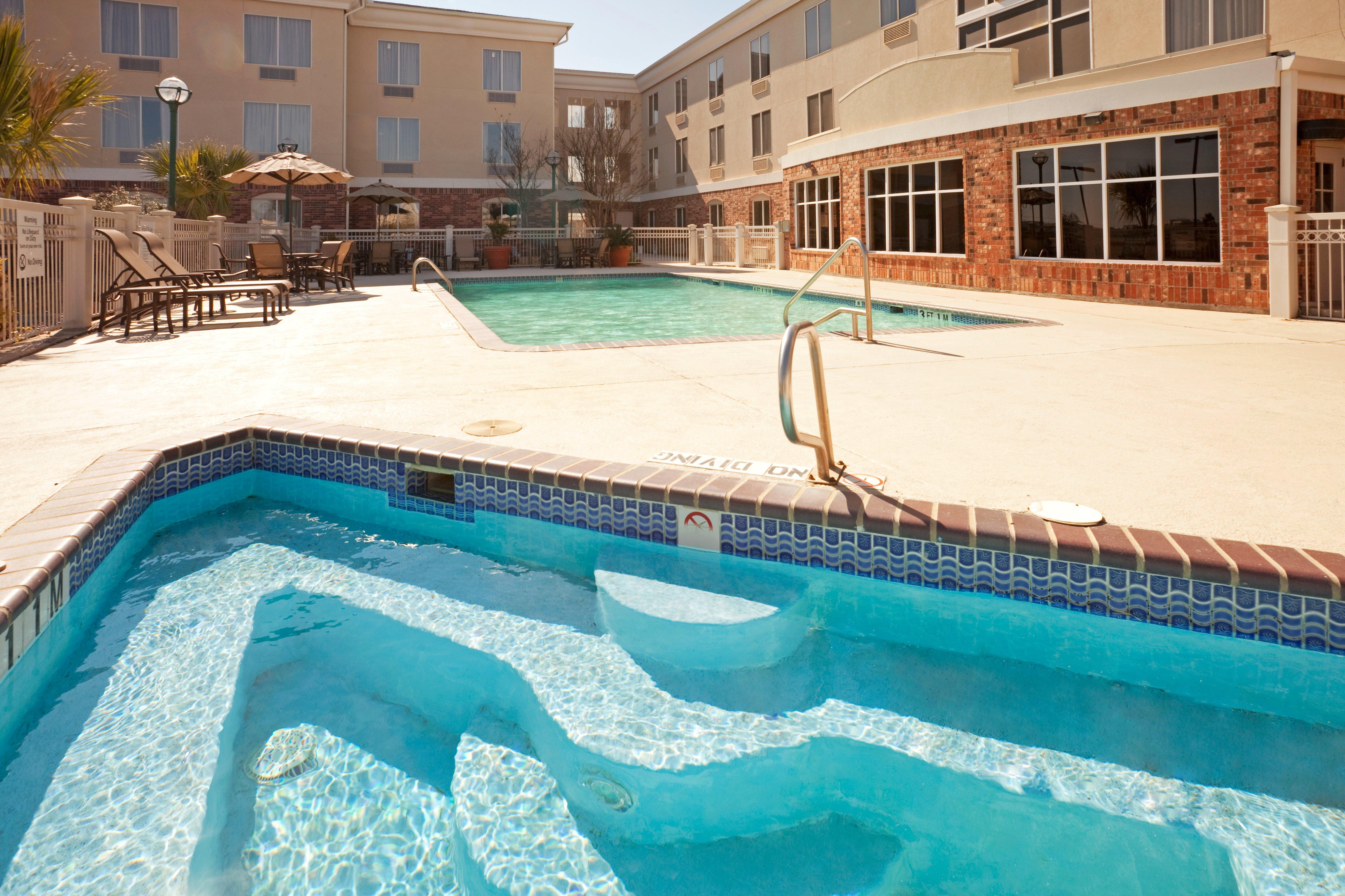 Holiday Inn Express Hotel & Suites Eagle Pass By Ihg Екстер'єр фото