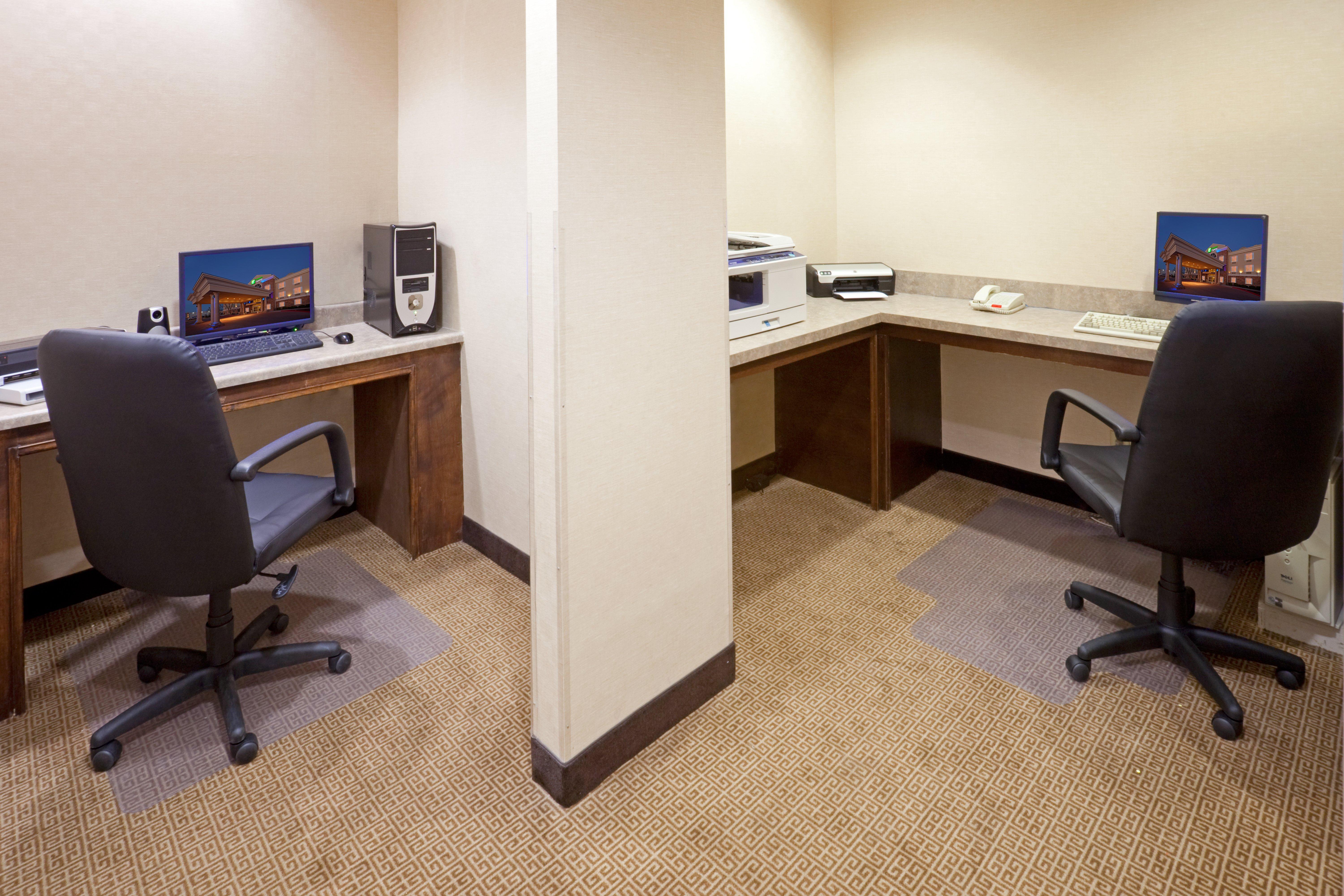 Holiday Inn Express Hotel & Suites Eagle Pass By Ihg Бізнес фото