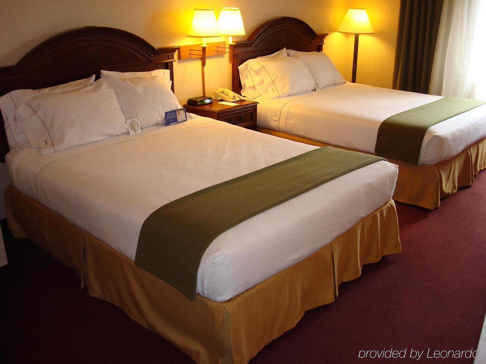 Holiday Inn Express Hotel & Suites Eagle Pass By Ihg Номер фото