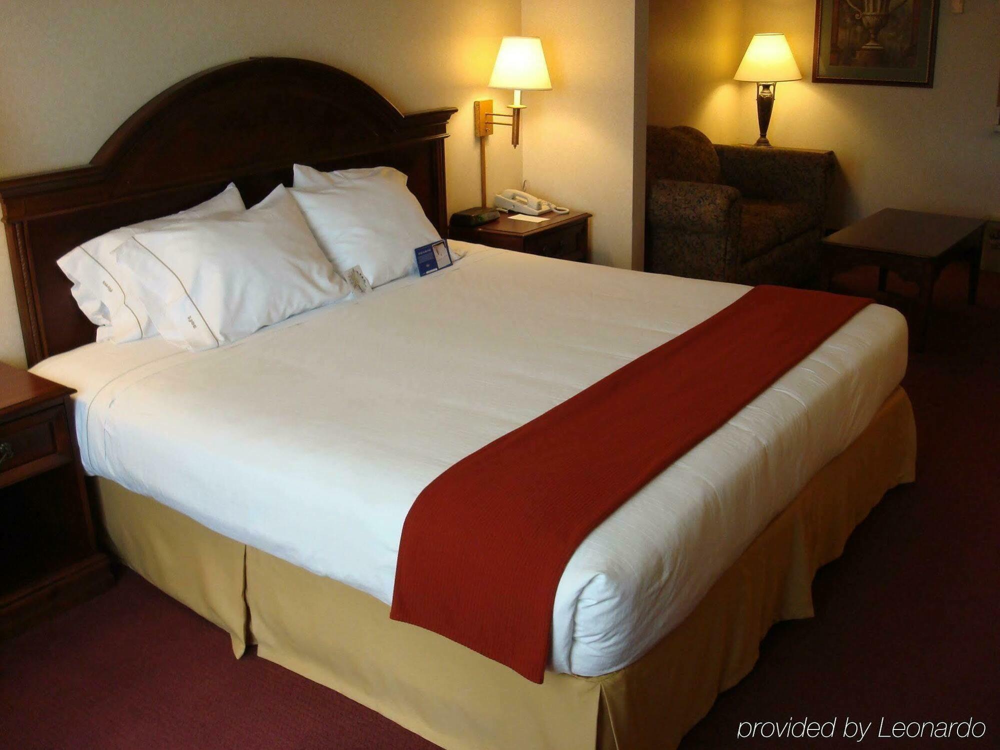 Holiday Inn Express Hotel & Suites Eagle Pass By Ihg Екстер'єр фото